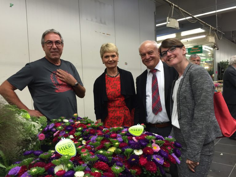 Neumann und Staatssekretärin besuchen Großmarkt Karlsruhe