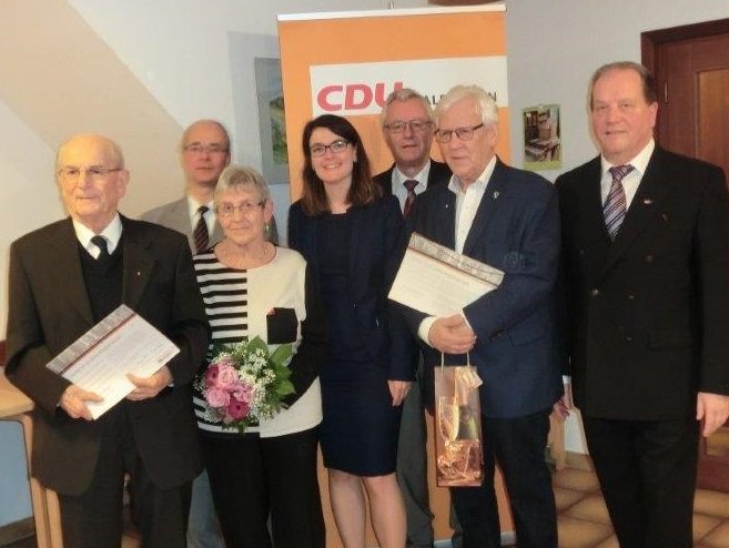 Christine Neumann-Martin MdL ehrt langjährige Mitglieder bei der Winterfeier der CDU Waldbronn