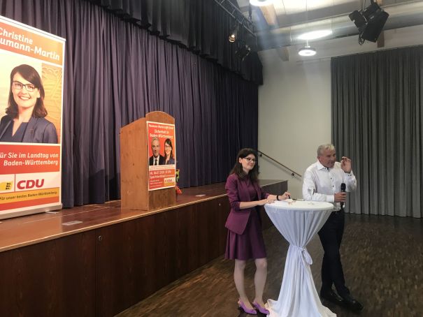 Christine Neumann-Martin MdL begrüßt Innenminister Strobl in Ettlingen-Spessart